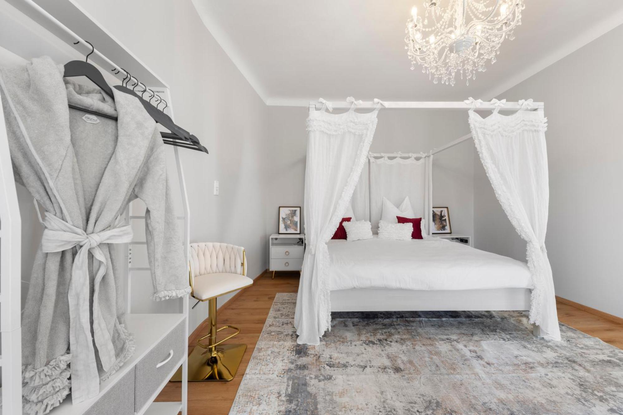 Liebelei Miesbach - Boutique-Apartment Mit Terrasse Im Zentrum Ngoại thất bức ảnh
